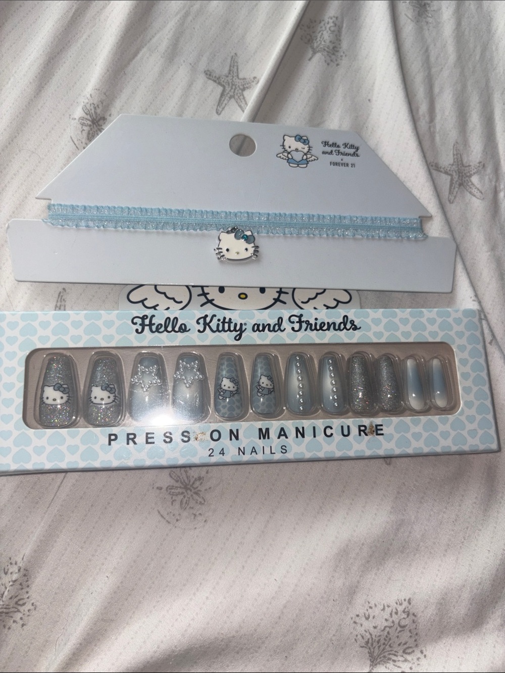 Hello kitty nails & choker